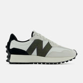 327 | New Balance Shoes - Women