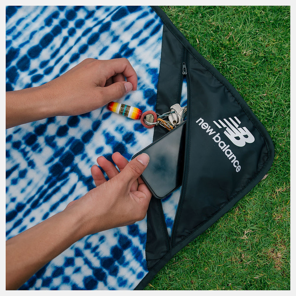 Slowtide X New Balance Camp Blanket | New Balance Accessories - Women / Men