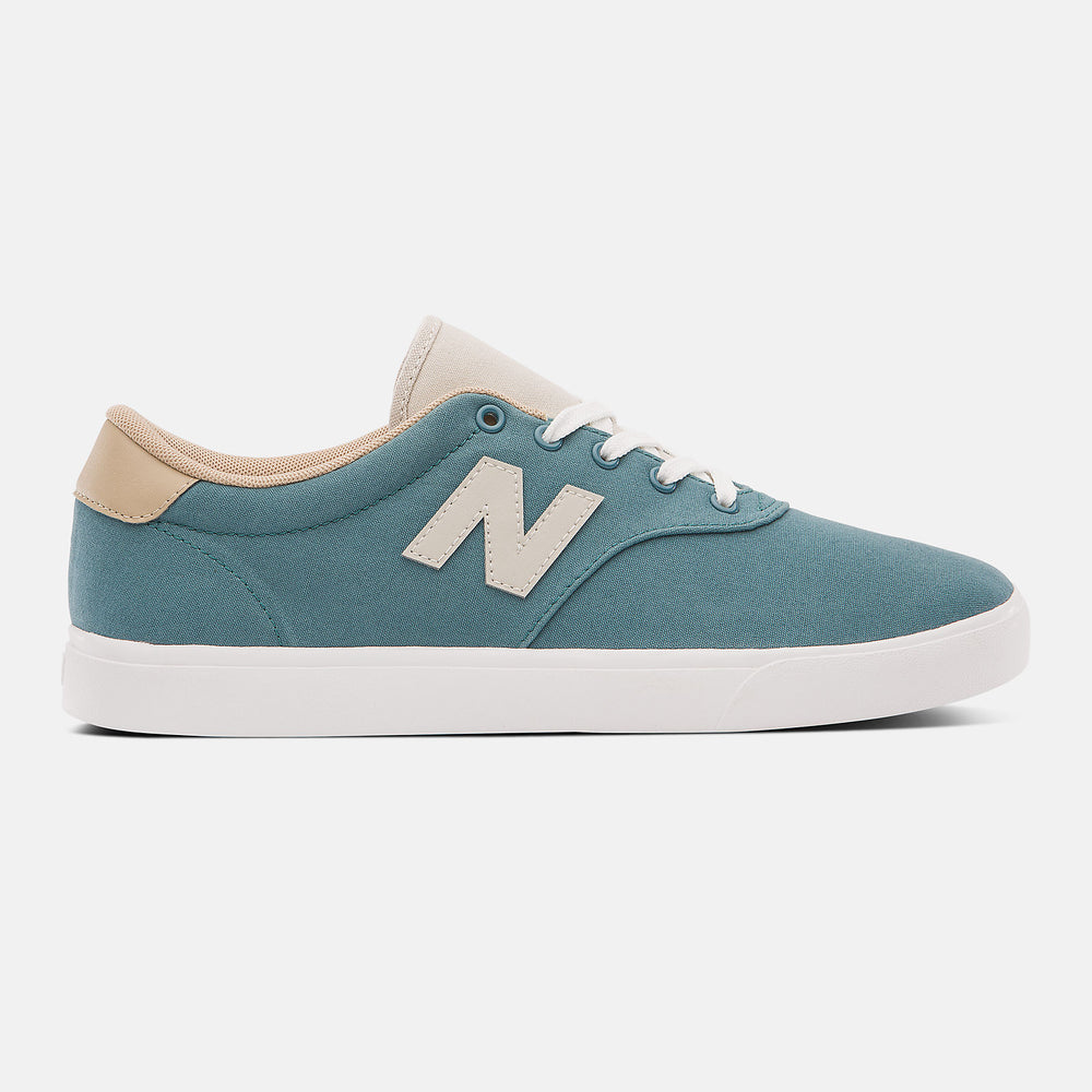 AM55 | New Balance Shoes - Women / Men