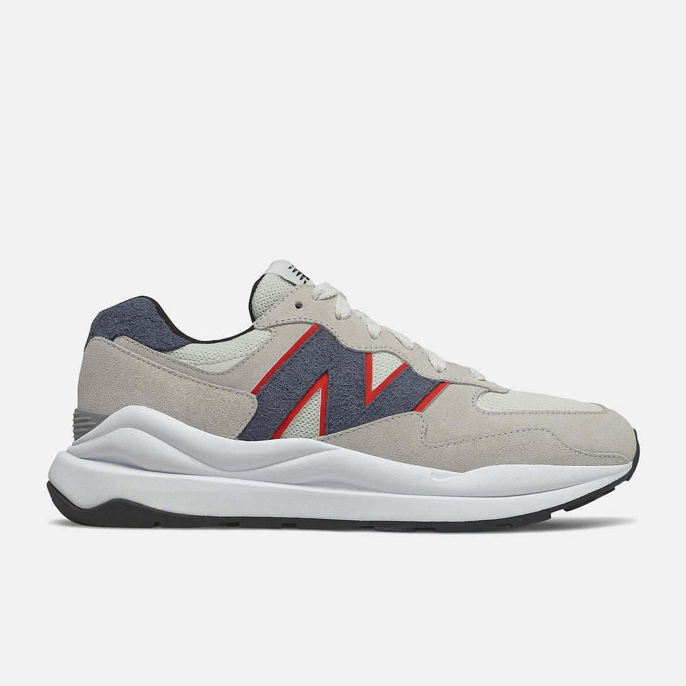 57/40 | New Balance Shoes - Men
