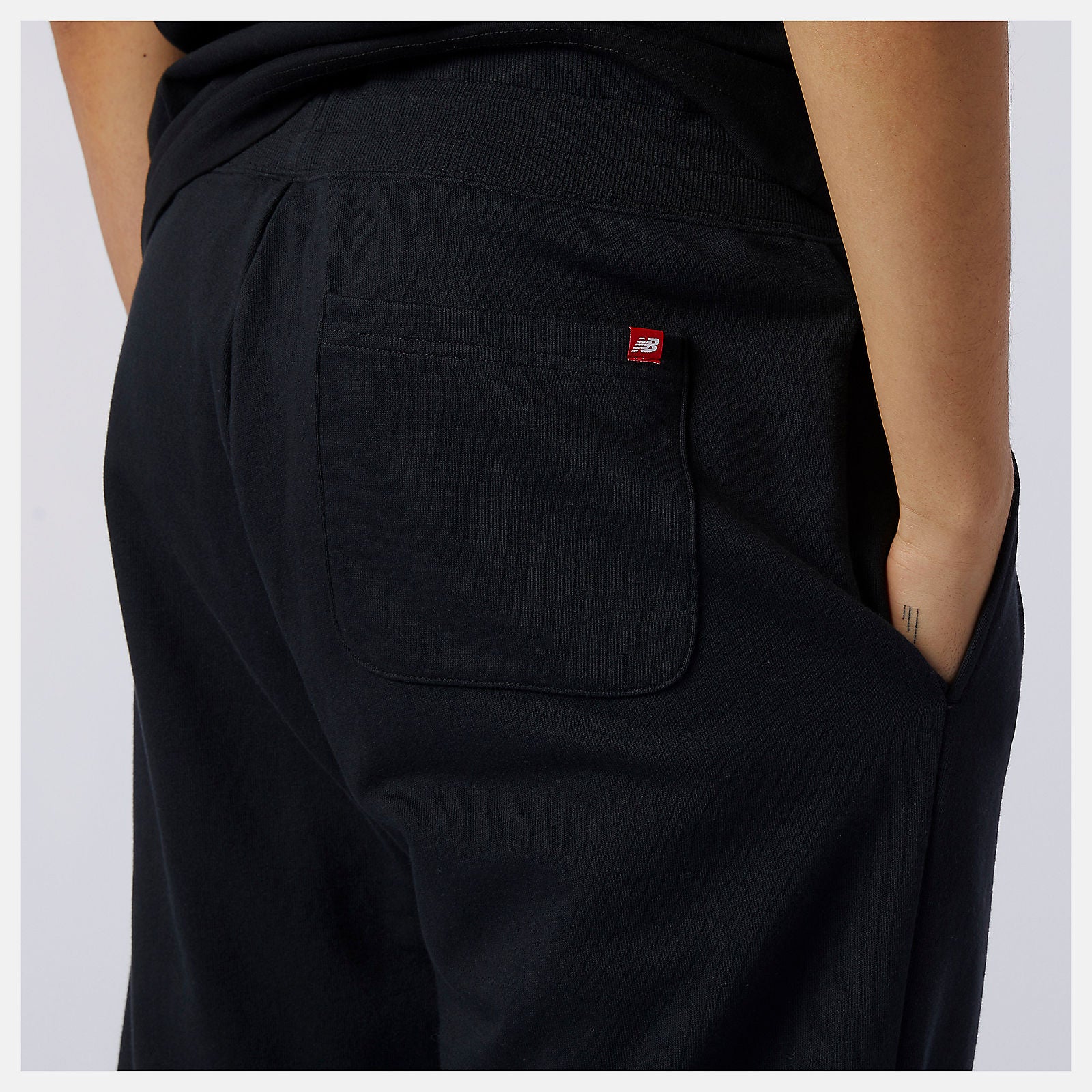 NB Essentials Embroidered Pant | New Balance Clothing - Women / Men