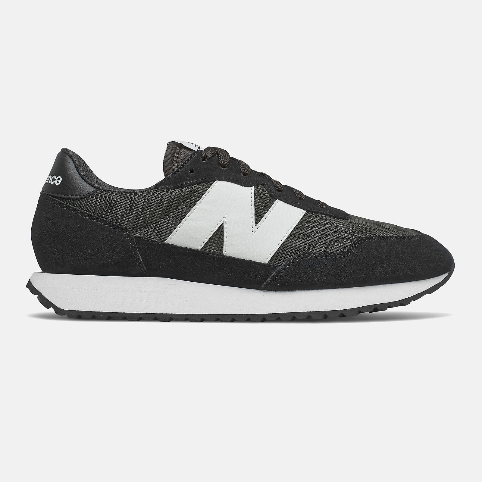 237 | New Balance Shoes - Men