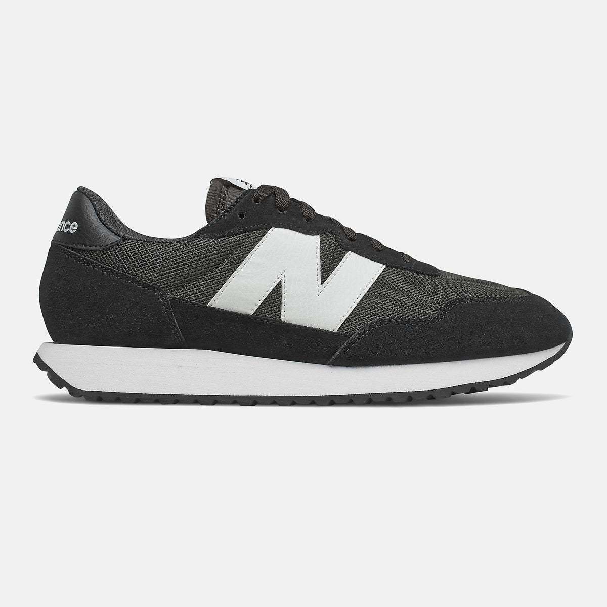 237 | New Balance Shoes - Men