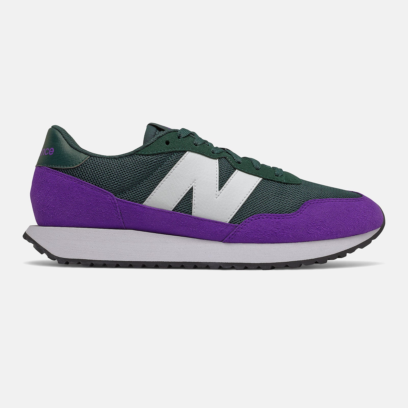 237 | New Balance Shoes - Men