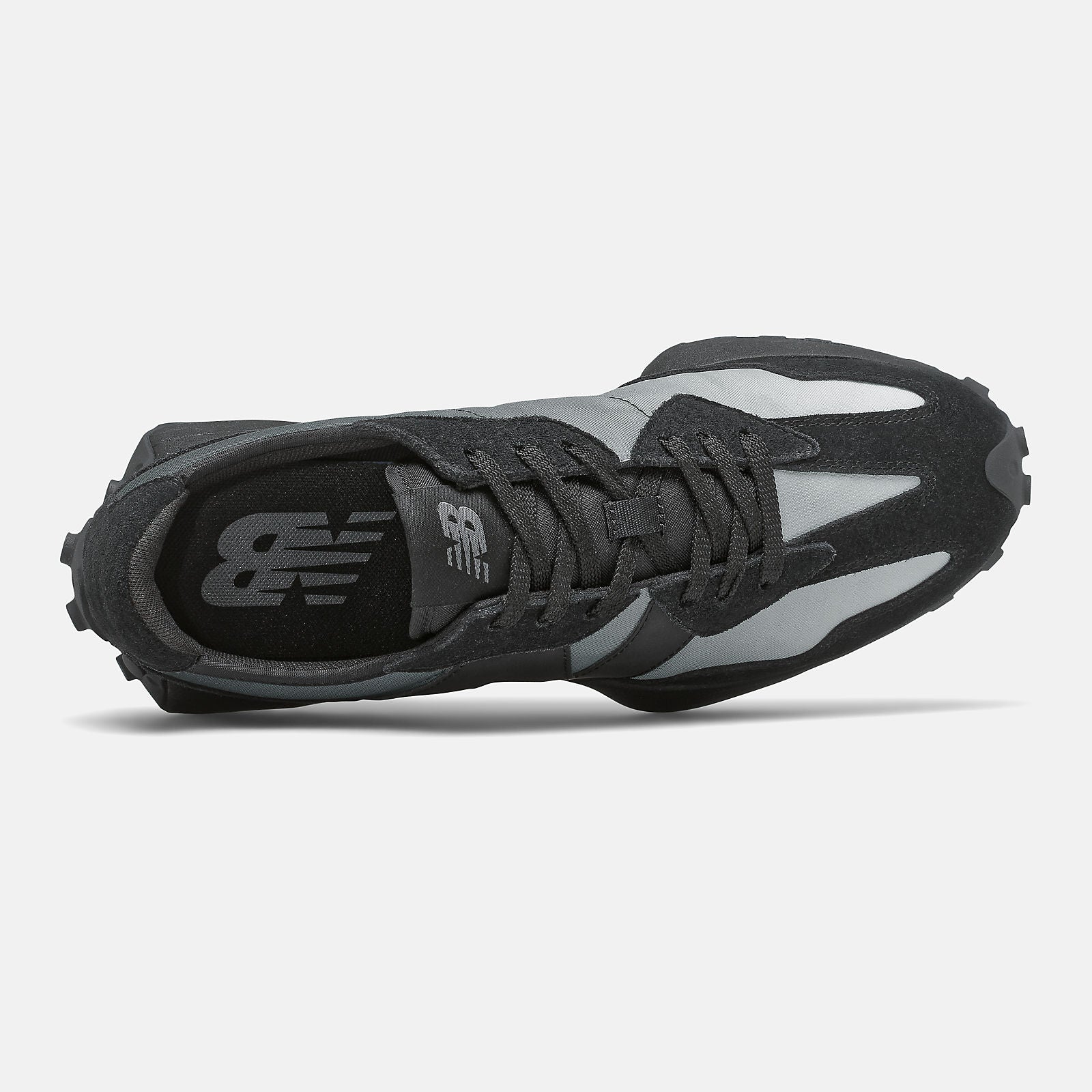 327 | New Balance Shoes - Women / Men
