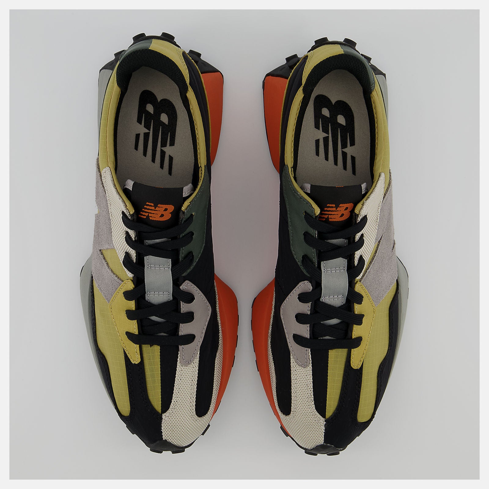 327 | New Balance Shoes - Men