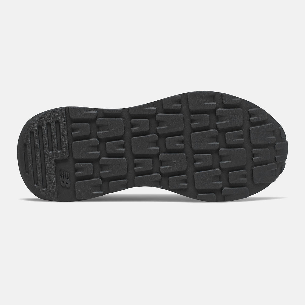 57/40 | New Balance Shoes - Women