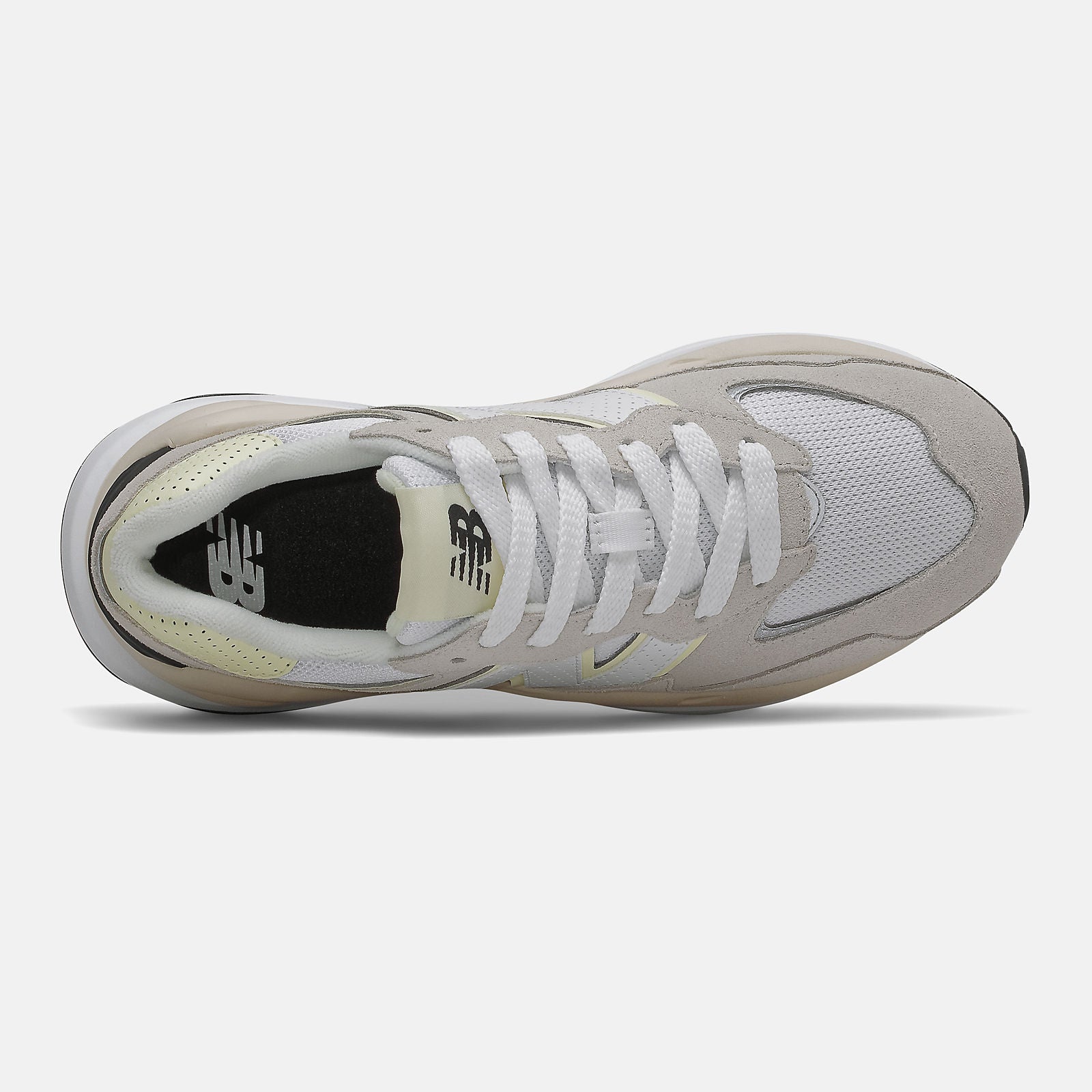 57/40 | New Balance Shoes - Women