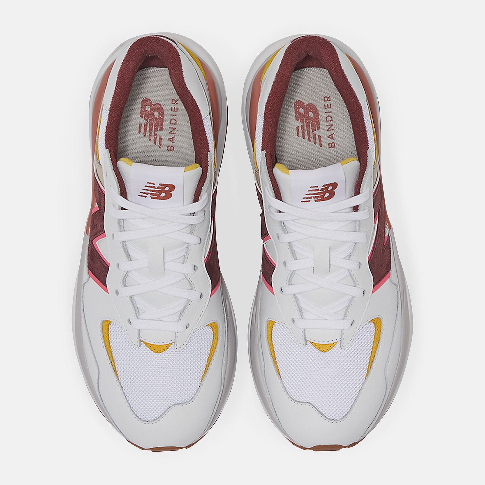 57/40 | New Balance Shoes - Women