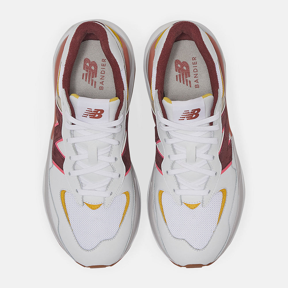 57/40 | New Balance Shoes - Women