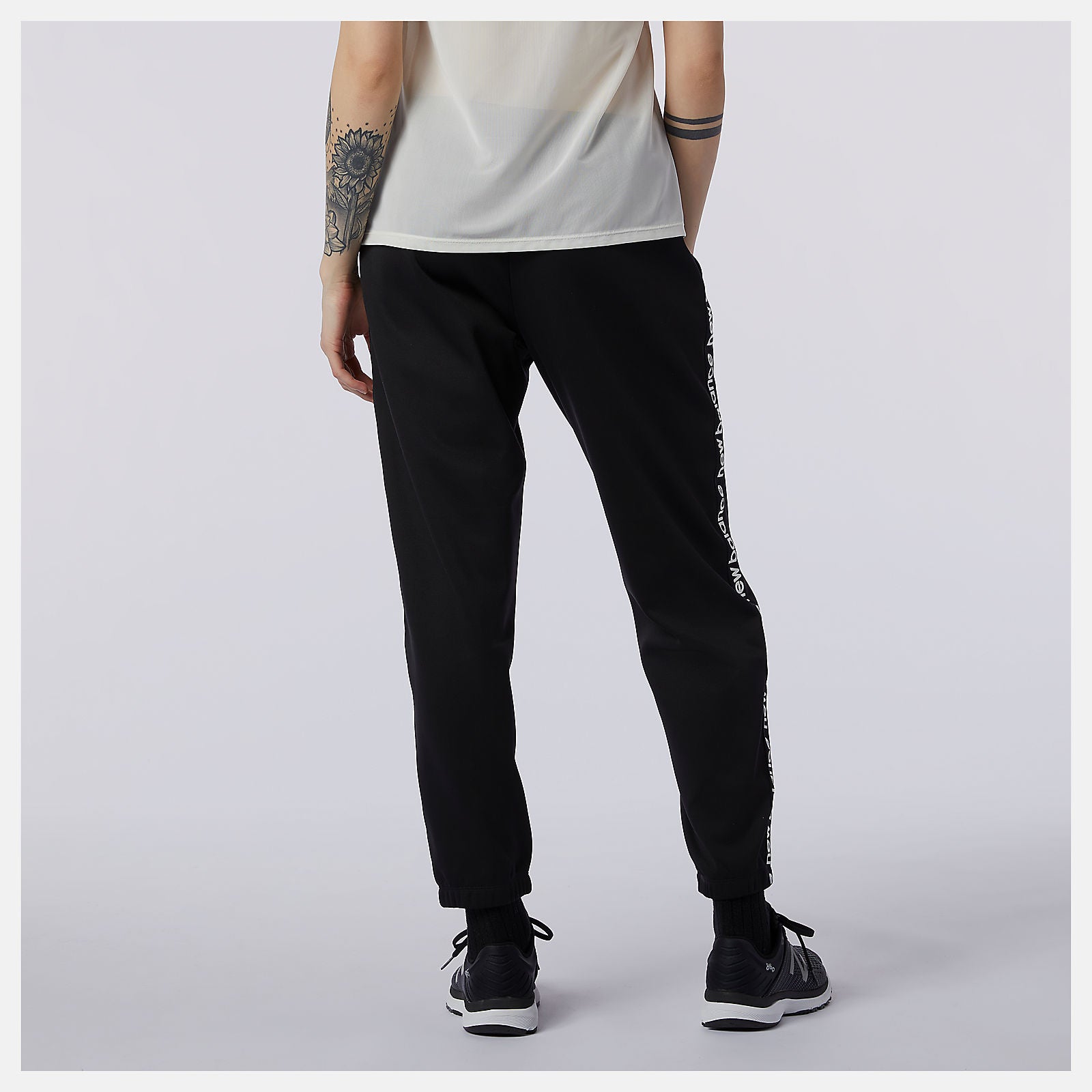 Relentless Performance Fleece Pant | New Balance Clothing - Women