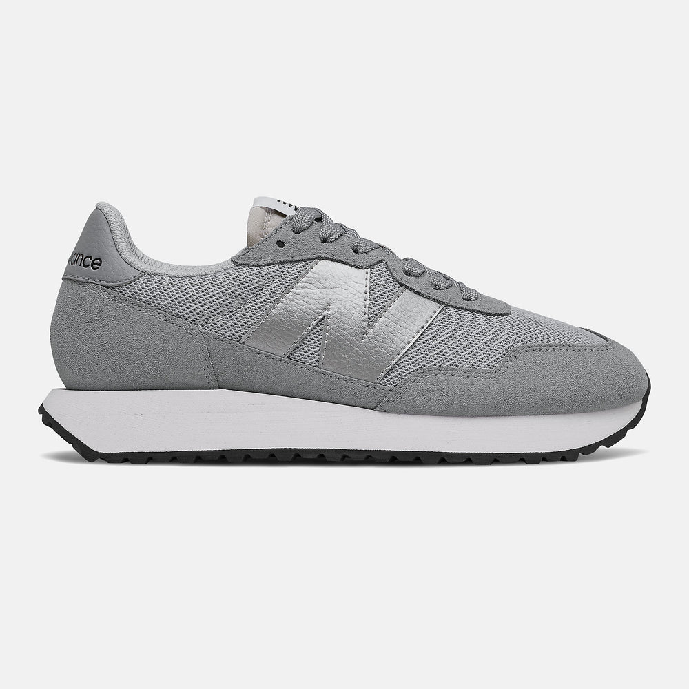 237 | New Balance Shoes - Women